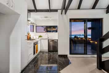 35 Pluto Place, Beach Haven