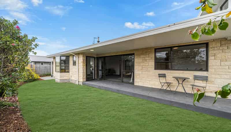 2A Barclay Place, Burwood