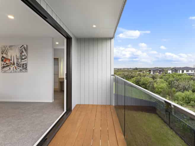 17 Seagreen Avenue, Rosehill