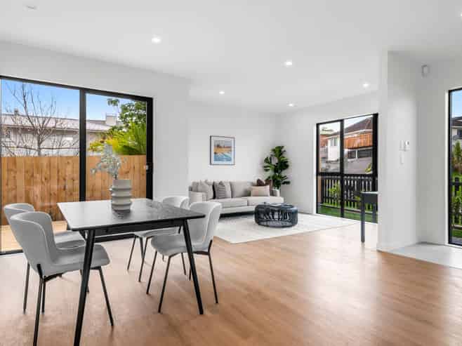 7A September Place, Forrest Hill