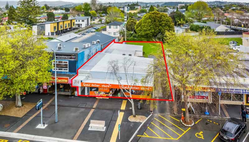 556-558 Te Atatu Road, Te Atatu Peninsula