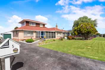 5 Mail Avenue, Weymouth