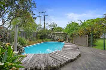 8a Lemari Avenue, Stoke