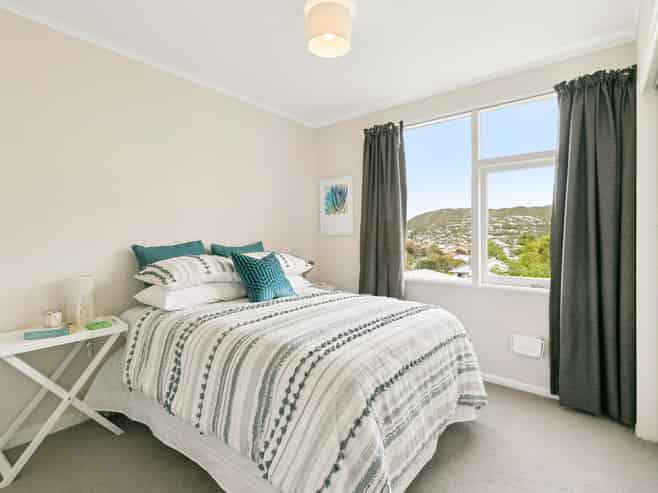 1/1 Canterbury Street, Karori