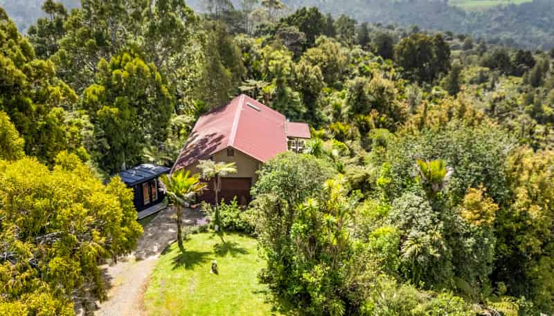 152 Caton Road, Waitakere