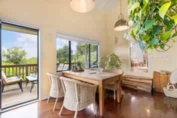 152 Caton Road, Waitakere