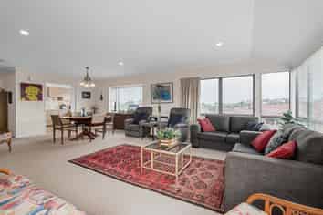 62 Grosvenor Gardens, Flagstaff