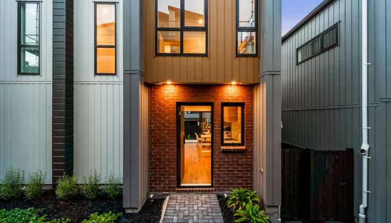 20 Don Oliver Lane, Glen Eden