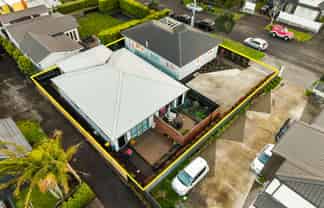 111 Kiwi Road, Point Chevalier