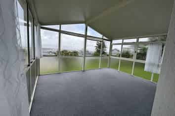 125 Brunton Crescent, Thames