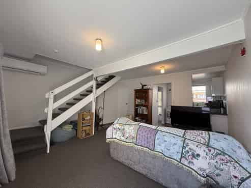 5/21  Islington Street, Trentham