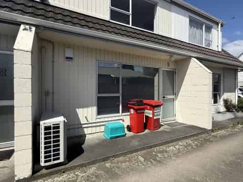 5/21  Islington Street, Trentham