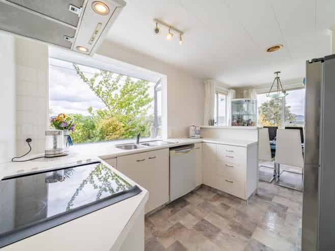 20 Redvers Drive, Belmont