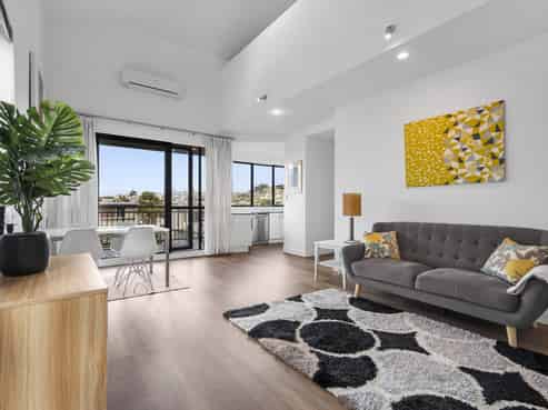 2F/5 Furneaux Way, Remuera