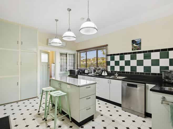 217 Musselburgh Rise, Andersons Bay