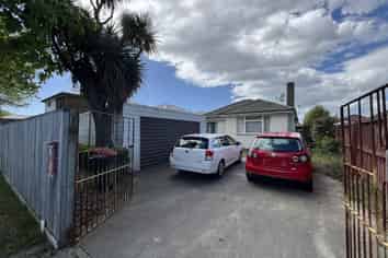 12 Angela St, Upper Riccarton