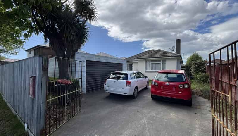 12 Angela St, Upper Riccarton