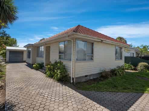 16 Buchanans Road, Sockburn