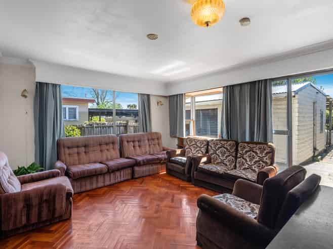 16 Buchanans Road, Sockburn