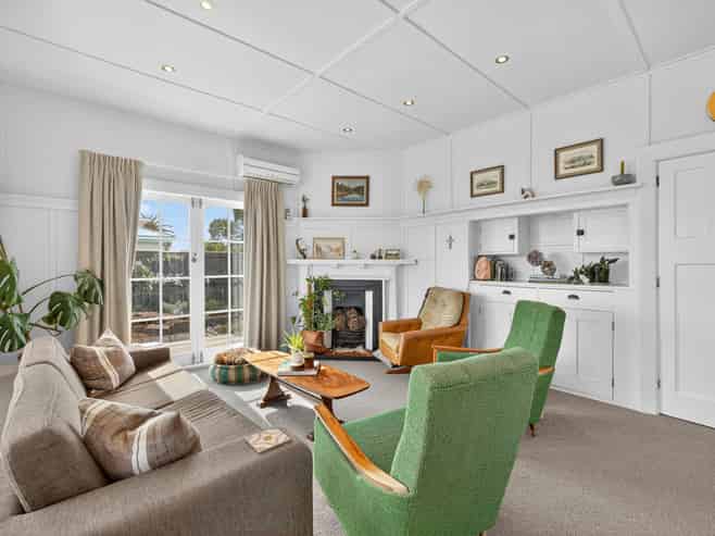 35 Pacific Road, North New Brighton