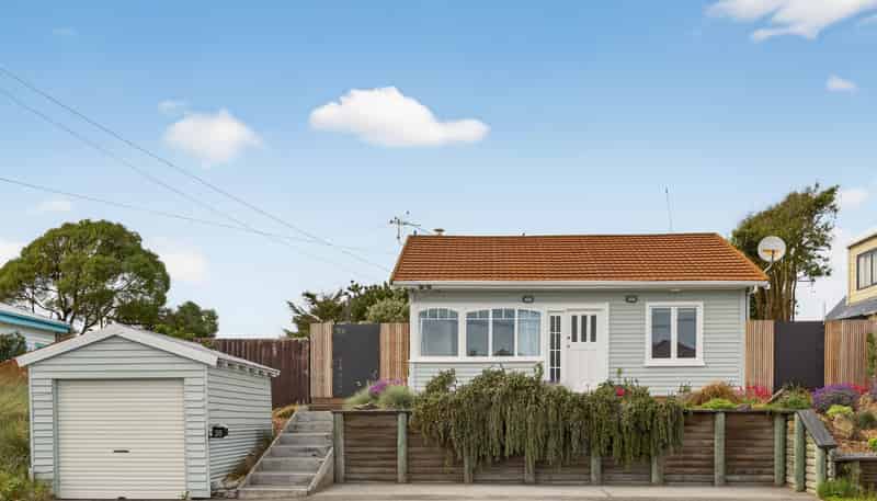 35 Pacific Road, North New Brighton