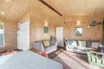 46 Moana Street, Riverton