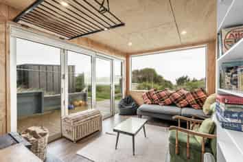 46 Moana Street, Riverton