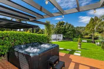 26 Asbury Crescent, Campbells Bay