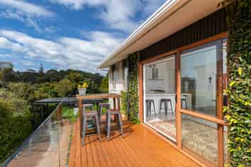 26 Asbury Crescent, Campbells Bay