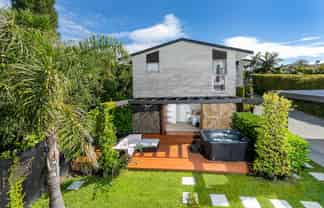26 Asbury Crescent, Campbells Bay