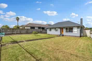 32 Piako Street, Otara