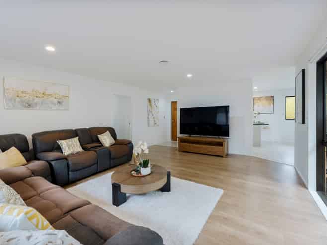 27A Chorley Avenue, Massey