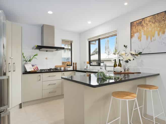 27A Chorley Avenue, Massey