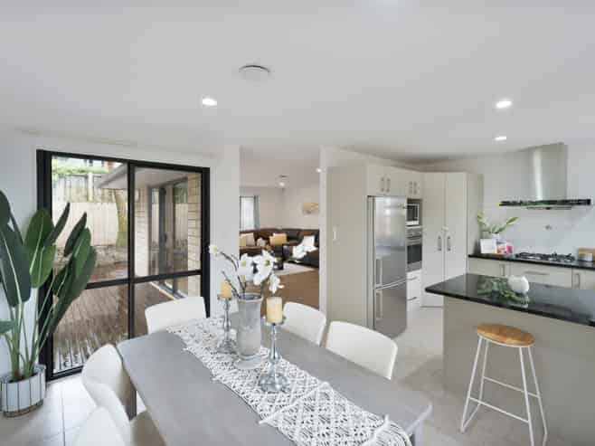 27A Chorley Avenue, Massey