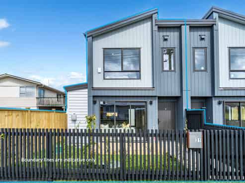 2/31 Tiroroa Avenue, Te Atatu South