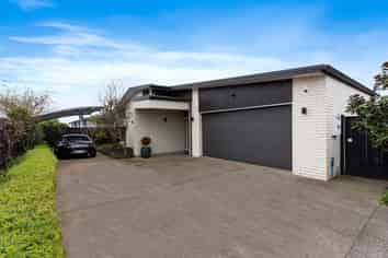 15 Canini Grove, Karaka