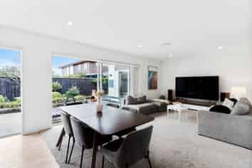 15 Canini Grove, Karaka