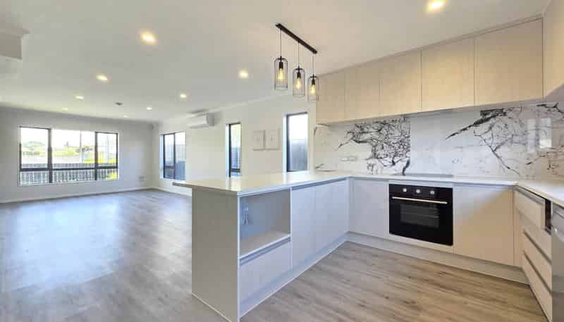 10A White Road, Manurewa