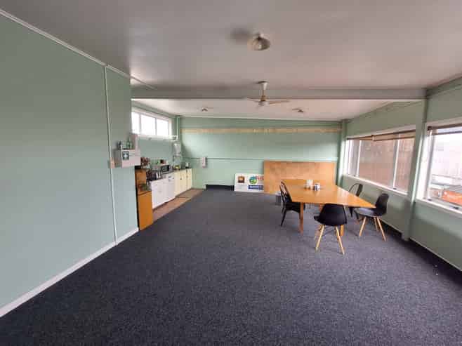 Destination retail/office on Devon