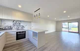 10B White Road, Manurewa