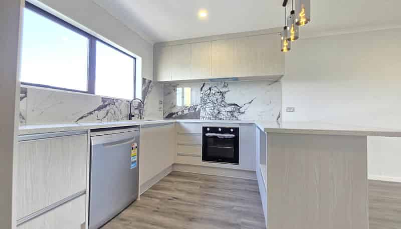 10D White Road, Manurewa