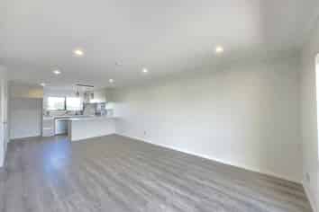 10B White Road, Manurewa