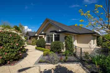 2 Aratia Way, Richmond