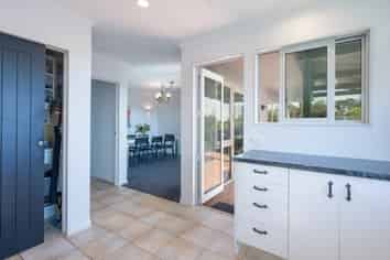 14 Hillplough Heights, Richmond
