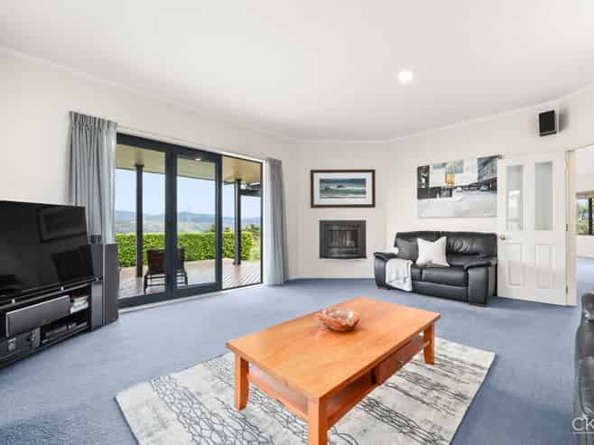 63 Kirton Drive, Riverstone Terraces