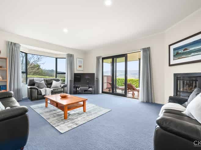 63 Kirton Drive, Riverstone Terraces