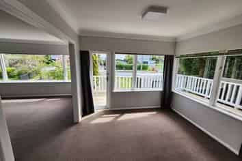 6 Gray Avenue, Paraparaumu Beach