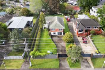 41 Royal Road, Massey