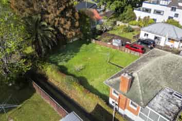 41 Royal Road, Massey