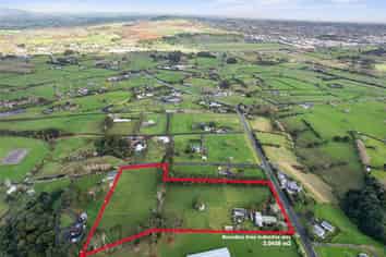 220 Logan Road, Buckland